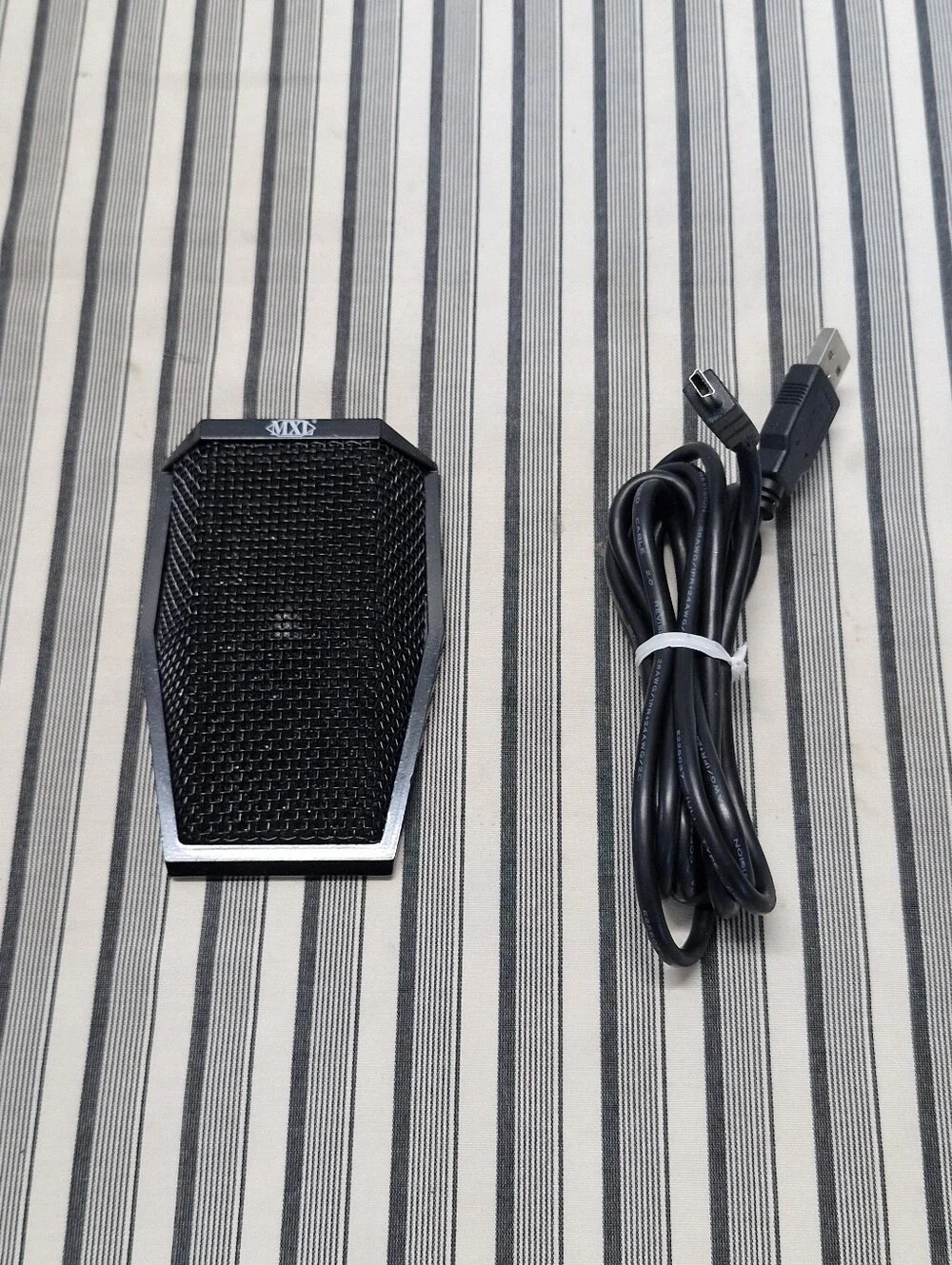 MXL ProCon Series 1 AC-404 USB Conference Boundary Microphone w/ USB Cable